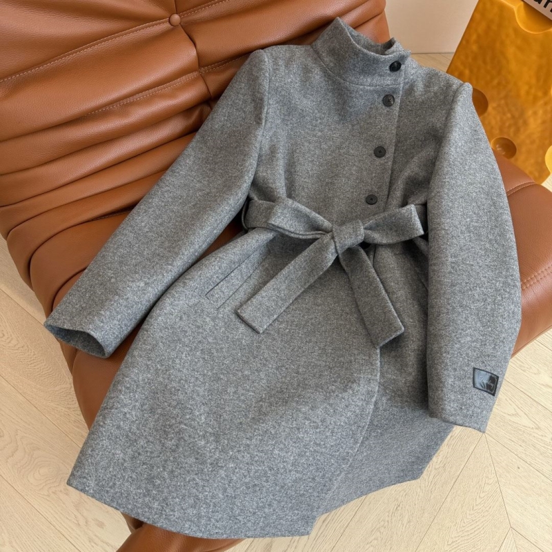 chr1st1an D10r outwear